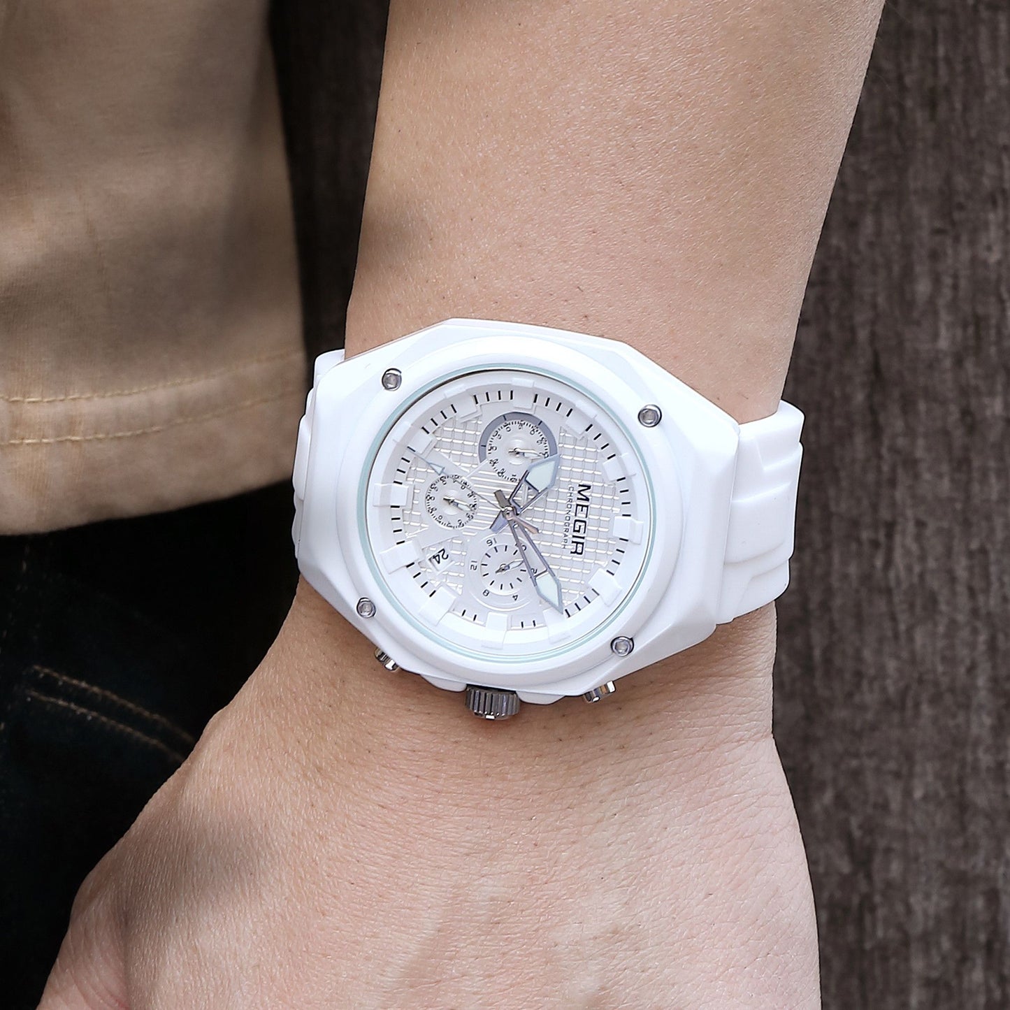 MEGIR Brand Men Quartz Watch Luxury Sport Wristwatches Waterproof Luminous 24 Hours Chronograph Clock Date Reloj Hombre 8118